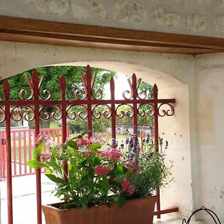 Holiday home De Charme Avec Piscine, Jardin Prive Et Acces Handicape - Fr-1-653-12 *
